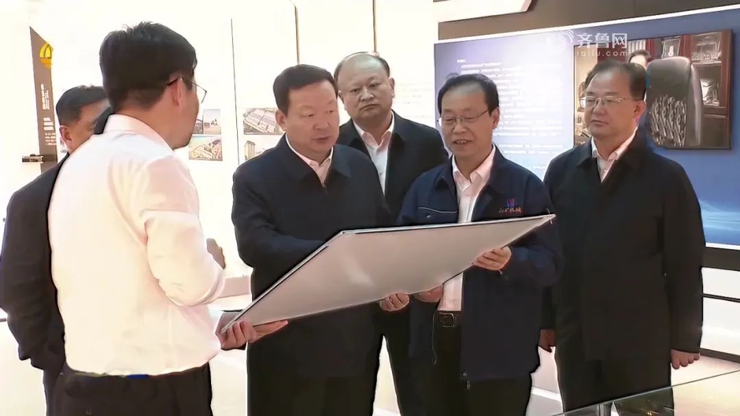 山東省委副書記、省長(zhǎng)周乃翔蒞臨山東山礦機(jī)械有限公司新廠區(qū)調(diào)研